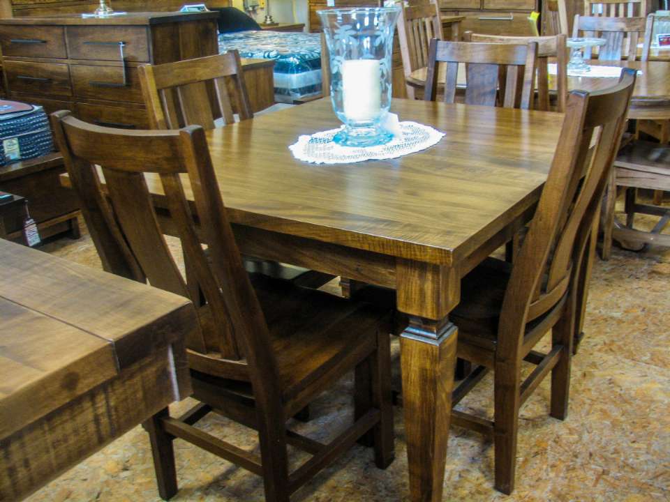 Wormy Maple  Dining Table Set